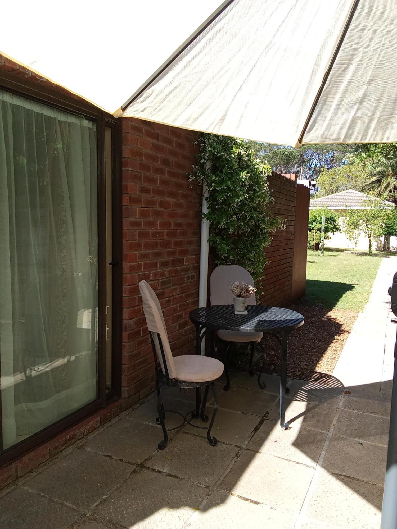 Gaestehaus Helderbergview Somerset West Exterior foto